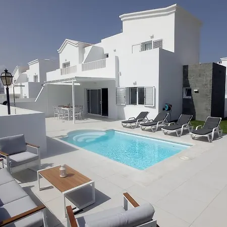 Trafalgar, Magnifica Casa En La Costa Ideal Familias Que Buscan Tranquilidad Villa Playa Blanca (Lanzarote)
