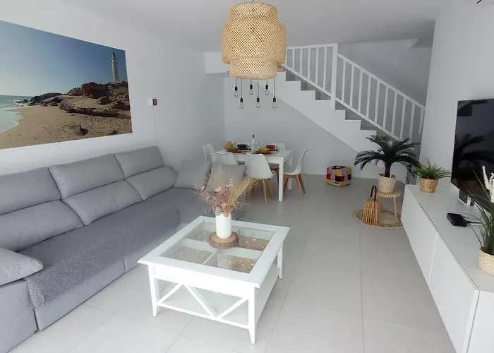 Villa Trafalgar, Magnifica Casa En La Costa Ideal Familias Que Buscan Tranquilidad